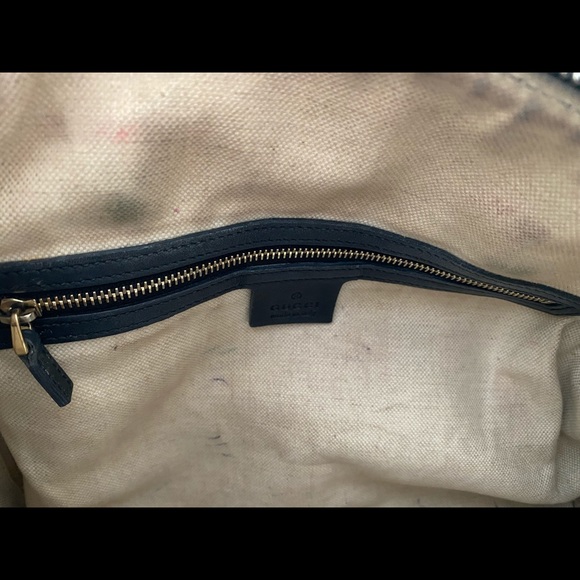 Authentic Gucci crossbody bag - Picture 9 of 16